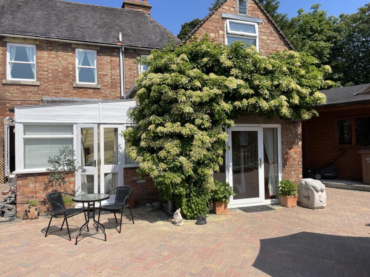 The Corner House, 36, Broadway Road, Lejlighed Evesham Eksteriør billede
